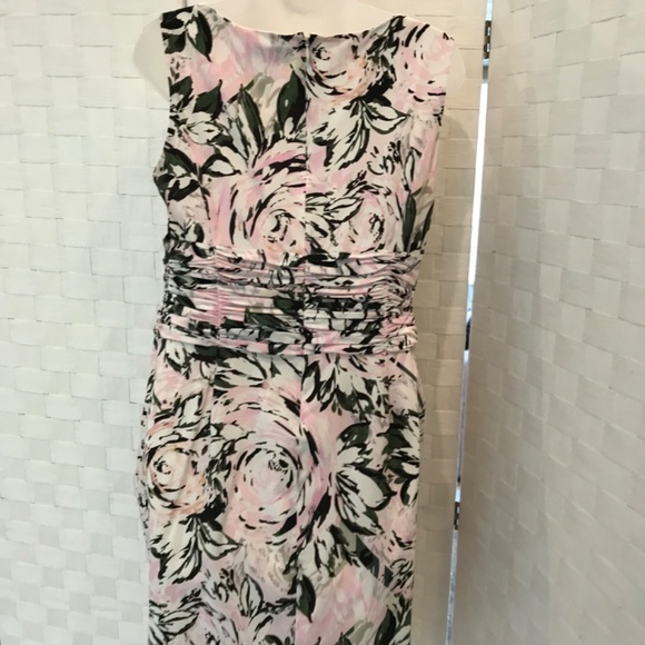 St. John Collection silk floral dress size 8 pink white green floral - Picture 7 of 8